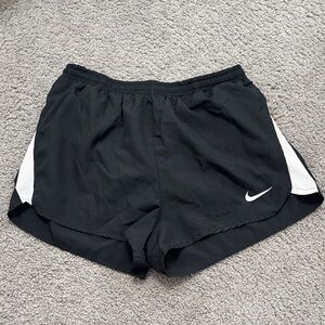 Nike dry-fit Women's Black and White Athletic Shorts size medium